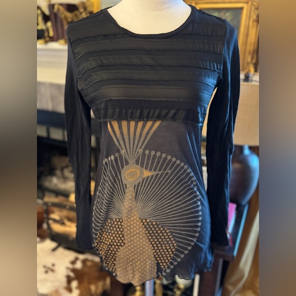 Custo Barcelona Tops - Custo Barcelona Black and Gold Long Sleeve Top. Size 2/M